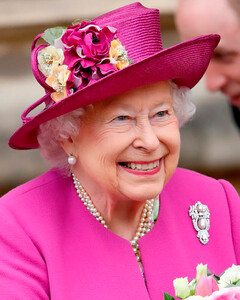 Церковная служба и охота за яйцами: три главных традиции британской королевской семьи на Пасху