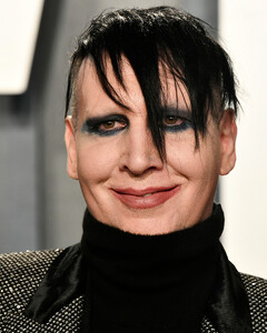 Сразу пять женщин обвинили Мэрилина Мэнсона в сексуальном, физическом и эмоциональном насилии