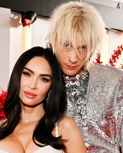 Свадьбы не будет! Меган Фокс намекает на разрыв с Machine Gun Kelly