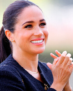 Аксессуары со смыслом: раскрыто тайное значение новых колец Меган Маркл