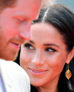 Тина Браун: «Меган Маркл чувствовала, что нуждается в монархии больше, чем корона в ней»