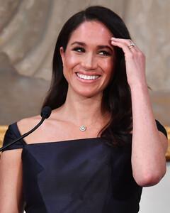 Меган Маркл всё-таки сотрудничала с авторами книги «В поисках свободы»