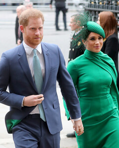 Меган Маркл переехала в США из-за заговора?