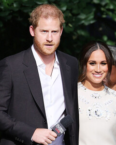 Реальная причина отказа Меган Маркл и принца Гарри от социальных сетей