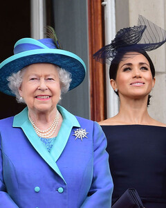 Букингемский дворец рад победе Меган Маркл над британским таблоидом