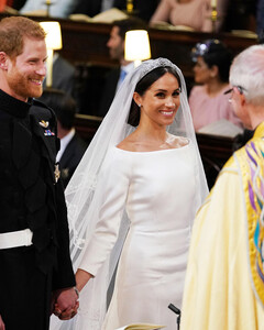 Архиепископ отрицает, что тайно обвенчал принца Гарри и Меган Маркл