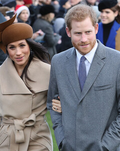 Меган Маркл и принц Гарри выпустили заявление после лишения королевских титулов