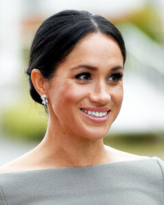 Меган Маркл худеет с помощью правильной осанки