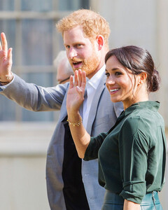 Меган Маркл родила дочку. Её назвали в честь королевы Елизаветы II и принцессы Дианы