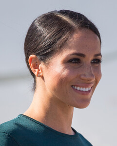 Эксперты объяснили, почему Меган Маркл не отдавали документы, пока она жила во дворце