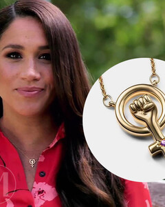 Меган Маркл носит ожерелье «Женская сила»