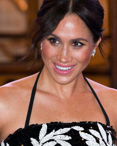 Замуж невтерпёж: как Меган Маркл искала себе спутника жизни в Британии