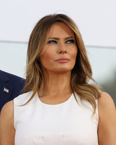 Сколько получит Мелания Трамп в случае развода с президентом США