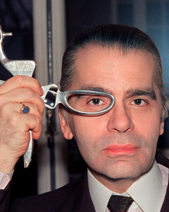 Новая выставка Института костюма Метрополитен-музея будет посвящена Карлу Лагерфельду