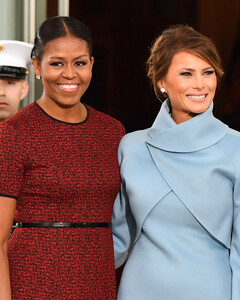Мишель Обама и Мелания Трамп: вся правда о взаимоотношениях бывших первых леди
