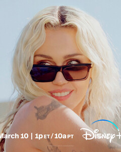 Майли Сайрус объединилась с Disney для специального концерта Endless Summer Vacation