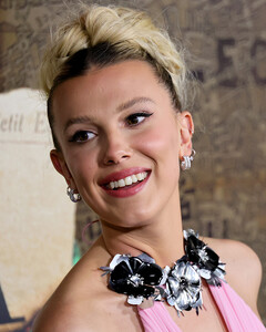 Милли Бобби Браун запускает бренд одежды