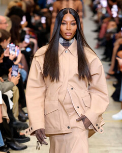 Наоми Кэмпбелл хочет снять байопик и найти на свою роль восходящую звезду