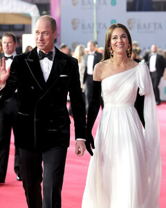 Новые королевские титулы Кейт Миддлтон и принца Уильяма стали официальными