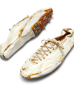 На аукционе продадут кроссовки, созданные сооснователем Nike