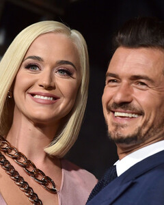 Ну наконец-то: Кэти Перри родила Орландо Блуму девочку