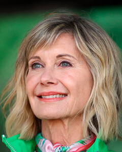 Звезда «Бриолина» Оливия Ньютон-Джон умерла в 73 года от рака груди