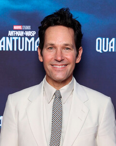 Детям Пола Радда всё равно, что их папа Человек-муравей