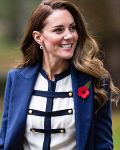 Долг на первом месте: почему Кейт Миддлтон проводит мало времени со своими родителями?