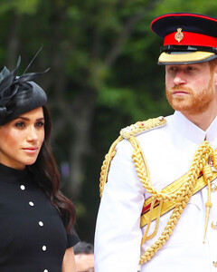 Почему члены королевской семьи собрались на Службе памяти в честь принца Филиппа без принца Гарри и Меган Маркл?