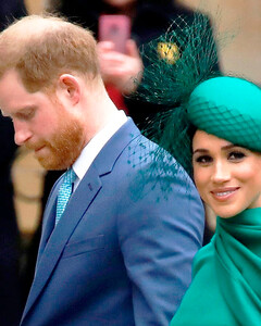 «Это была последняя капля!»: стали известны подробности самой крупной ссоры между Сассексами и королевской семьёй