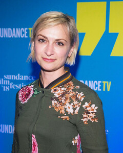 После смерти Галины Хатчинс кинокомпанию Rust Movie Productions LL оштрафовали на $137 000