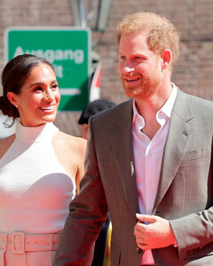 Стало известно одно из требований принца Гарри и Меган Маркл для посещения коронации короля Карла III