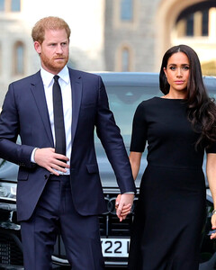 Стёрты из памяти: почему корона больше никогда не примет принца Гарри и Меган Маркл в свои ряды