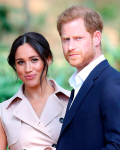 Принц Гарри и Меган Маркл хотят, чтобы королевская семья извинилась перед ними на «личной встрече»