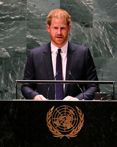 Разборки продолжаются: принц Гарри подал второй иск из-за запрета оплатить личную охрану в Великобритании