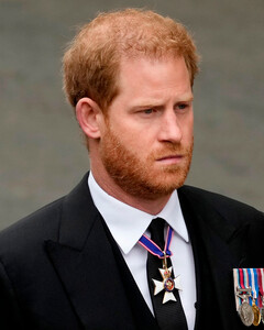 «Слишком поздно»: принц Гарри жалеет о грядущем выходе своей автобиографии