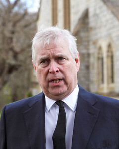 Персональный ассистент принца Эндрю рассказала о его непристойном поведении