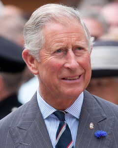 Принц Чарльз поделился семейным архивным фото