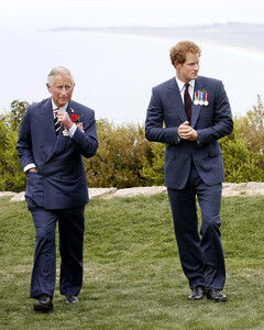 Принц Гарри отказался поговорить с отцом, принцем Чарльзом, наедине