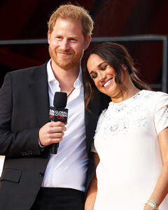 Меган Маркл и принц Гарри рассказали о важности прививки от COVID-19 на Global Citizen Live: «Вакцины должны быть доступны»