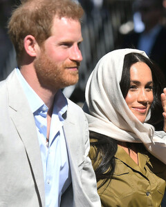 Принц Гарри и Меган Маркл начинают строительство центра помощи в Мумбаи
