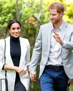 Принц Гарри и Меган Маркл хотели бы выполнять королевские обязанности «на полставки»