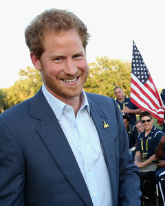 Принц Гарри приедет к Елизавете II вместе со съёмочной группой Netflix