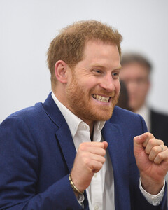 Представитель принца Гарри рассказал, когда герцог выпустит книгу