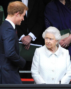 Принц Гарри опроверг сообщения о том, что его вторая книга будет опубликована после смерти Елизаветы II