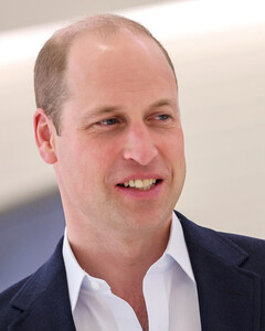 Принц Уильям поделился фотографиями со своего первого визита в Дубай и посетил морской порт Елизаветы II