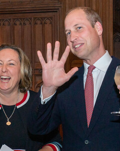 Принц Уильям организовал приём во дворце, чтобы поблагодарить тех, кто помог создать статую принцессы Дианы