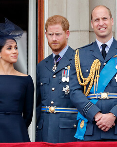 Принц Уильям готов простить брата, только если Гарри разведётся с Меган Маркл