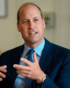 Принц Уильям посетил центр вакцинации и рассказал о самочувствии принца Филиппа