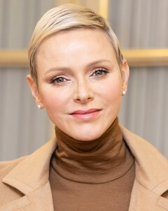 «Я чувствую себя намного лучше»: принцесса Шарлен призналась, что семья была для неё скалой во время восстановления здоровья